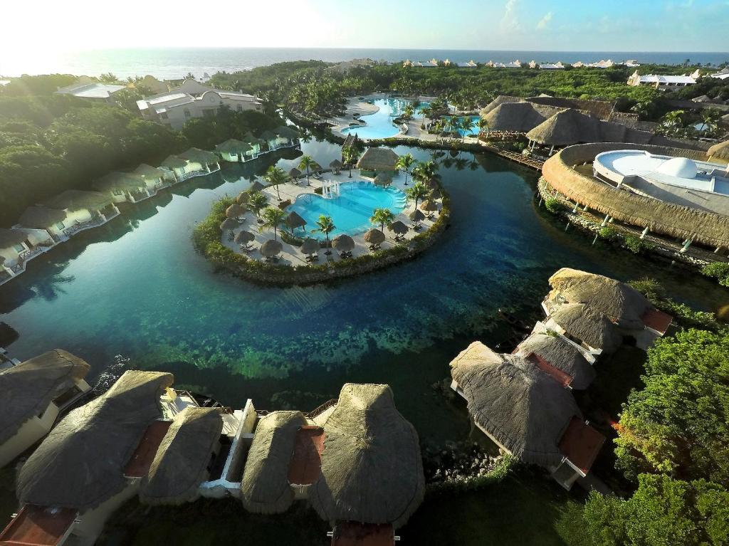 Grand Palladium White Sand Resort & Spa