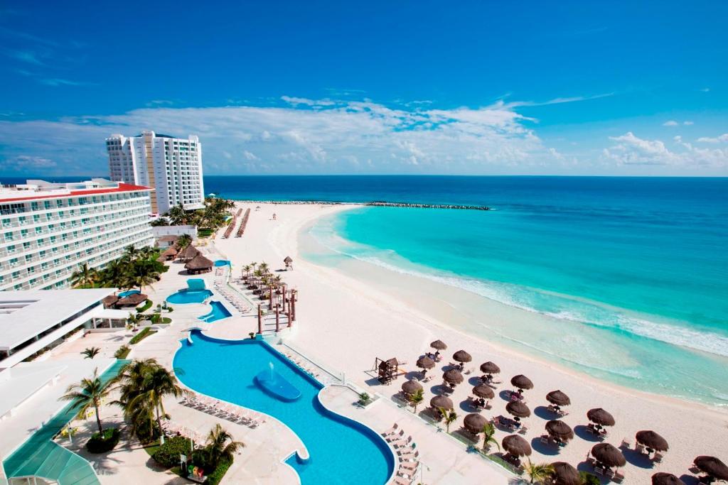 Krystal Resort Cancun