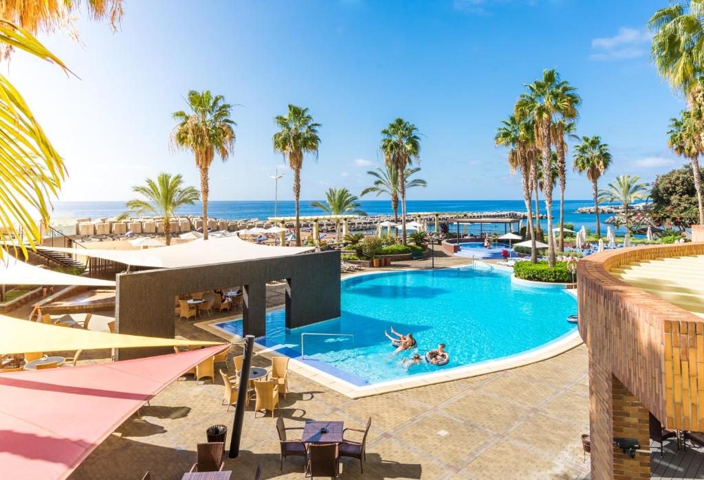 Calheta Beach Hotel
