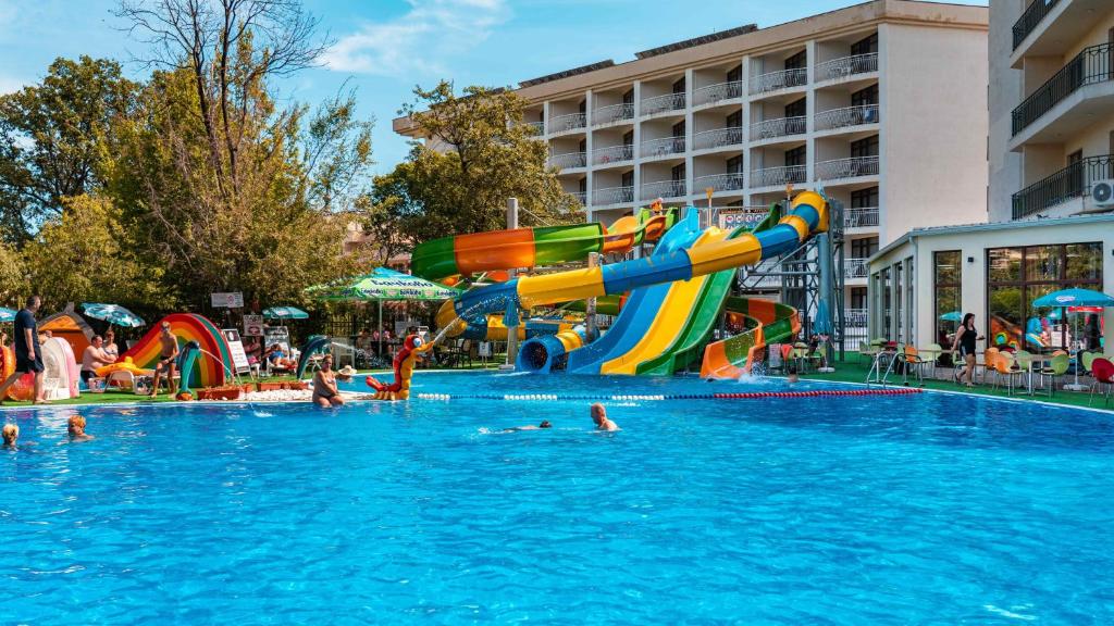 Prestige Deluxe Aquapark Club